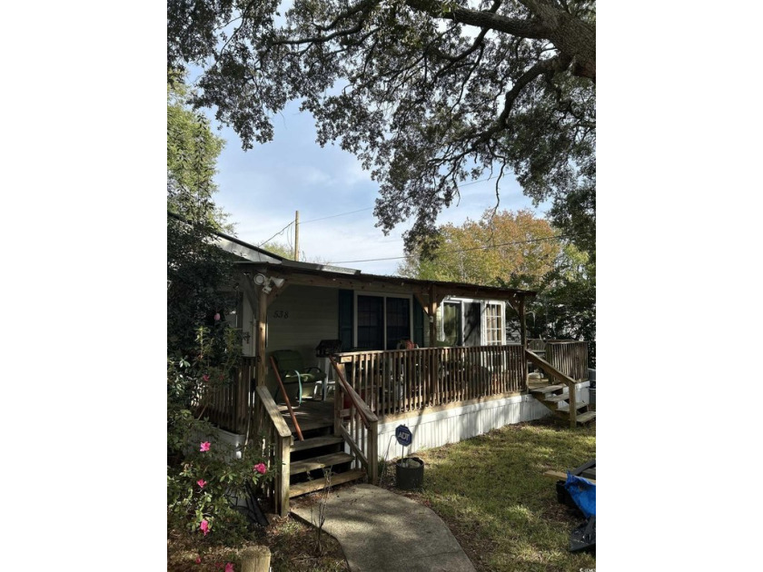 A very nice mobile home off of Calhoun Dr, Double wide mobile - Beach Home for sale in Murrells Inlet, South Carolina on Beachhouse.com