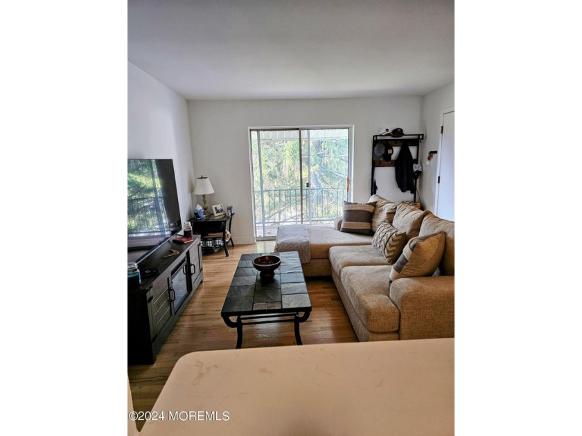 Recently updated 2 bedroom condo in the heart of Point Pleasant! - Beach Condo for sale in Point Pleasant, New Jersey on Beachhouse.com