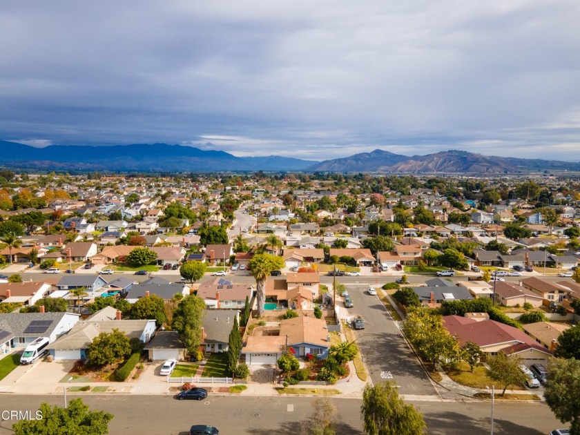 Are you looking for a fixer upper in the City of Ventura under - Beach Home for sale in Ventura, California on Beachhouse.com