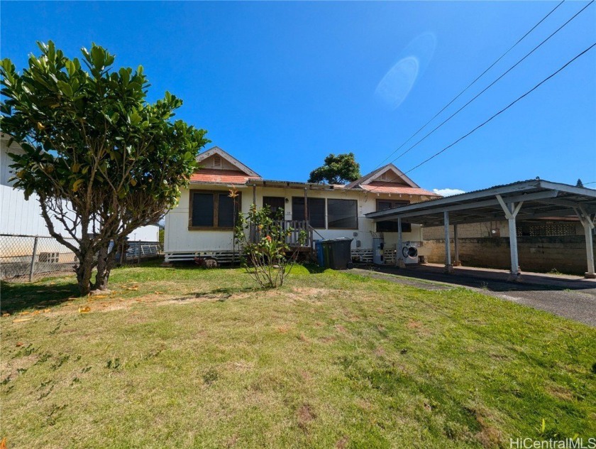 Let your imagination be your guide as you turn this spacious 3 - Beach Home for sale in Wahiawa, Hawaii on Beachhouse.com