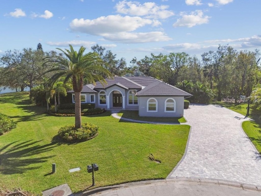 Welcome to your dream home! Nestled on a private cul-de-sac in - Beach Home for sale in Bradenton, Florida on Beachhouse.com