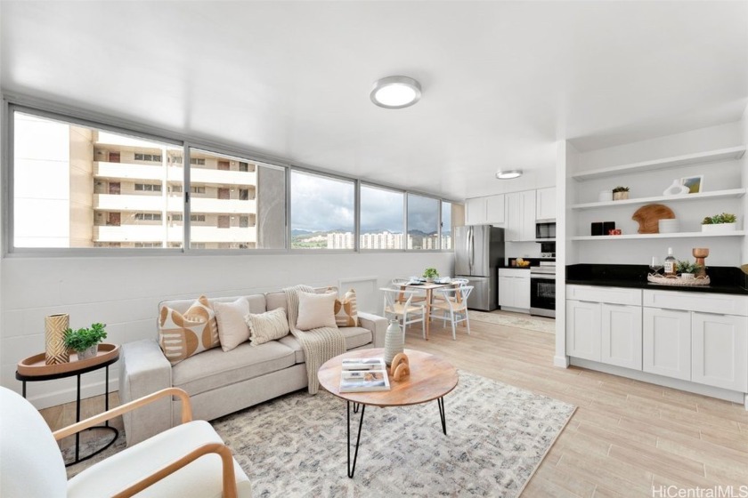 PET FRIENDLY! Fully renovated 2 bedroom 1 bath corner end unit - Beach Condo for sale in Honolulu, Hawaii on Beachhouse.com