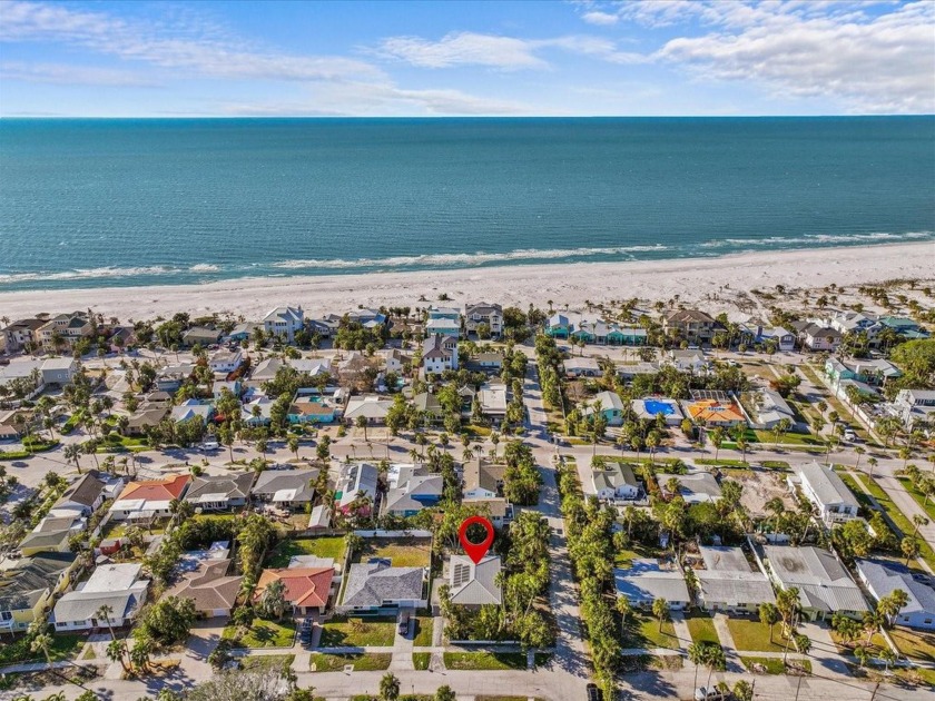 Welcome to your perfect slice of paradise, tucked in to a quiet - Beach Home for sale in Clearwater Beach, Florida on Beachhouse.com