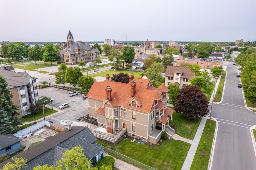The Historic Hovey House mansion at 318 Houston Avenue is a - Beach Home for sale in Muskegon, Michigan on Beachhouse.com