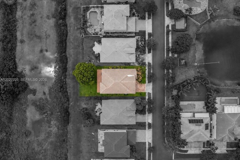 Tastefully updated single family home located in the gated Lido - Beach Home for sale in Pembroke Pines, Florida on Beachhouse.com
