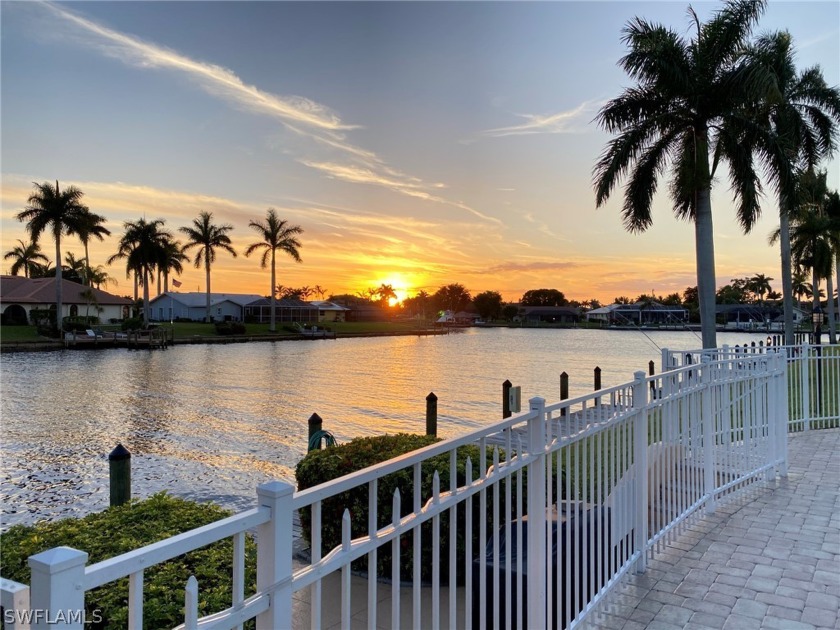Wow! What a winner! Sharp private Gullwing end unit 1st floor 2 - Beach Condo for sale in Cape Coral, Florida on Beachhouse.com