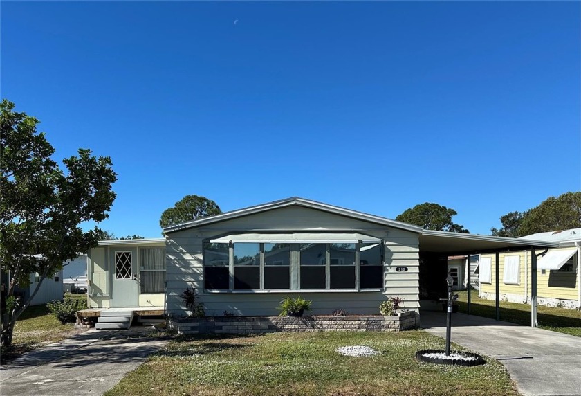 No age restrictions and you own the land!  This 2/2 home also - Beach Home for sale in Palmetto, Florida on Beachhouse.com