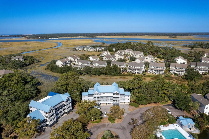 This two bedroom Racquet Club townhome is absolute perfection! - Beach Home for sale in Seabrook Island, South Carolina on Beachhouse.com