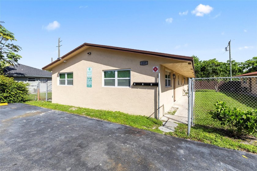 Recently renovated triplex located in the heart of Pompano - Beach Home for sale in Pompano Beach, Florida on Beachhouse.com
