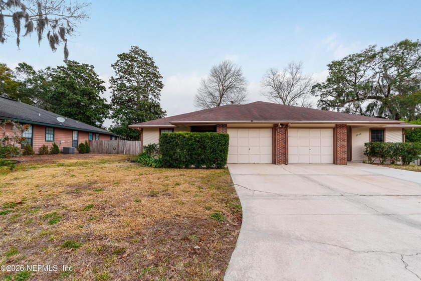 Welcome home to this Beautiful 2 bedroom, 2 bath townhome - Beach Condo for sale in Jacksonville, Florida on Beachhouse.com