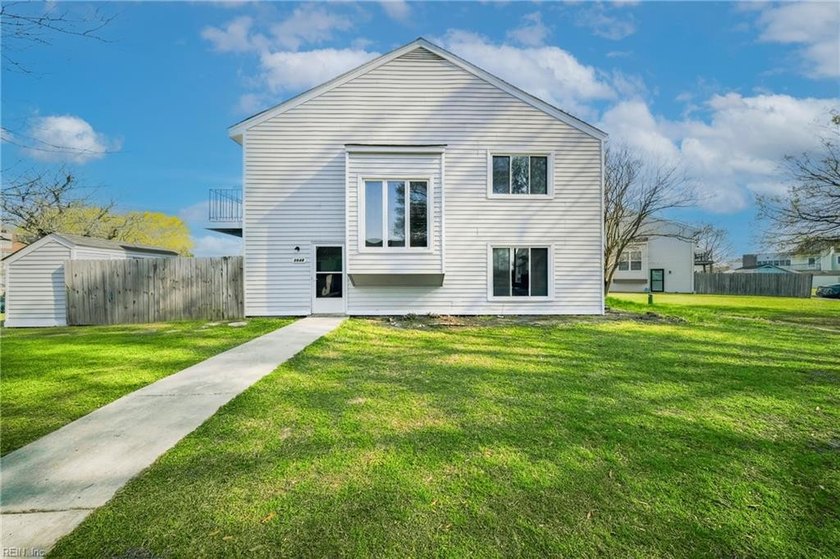 Newly renovated 4-bedroom home with updates throughout. Recent - Beach Townhome/Townhouse for sale in Virginia Beach, Virginia on Beachhouse.com