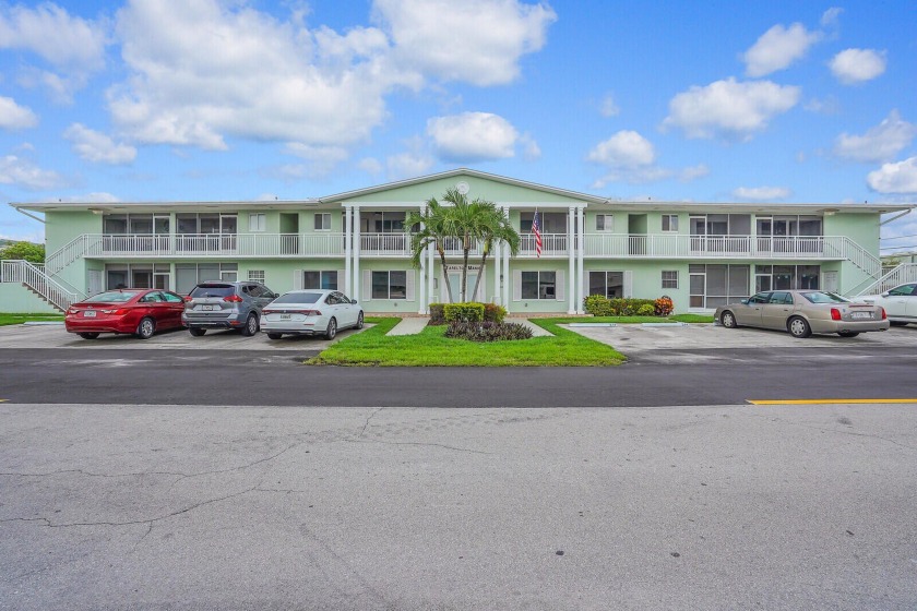 Welcome to Tarelton Manor! This beautifully updated first floor - Beach Condo for sale in Lighthouse Point, Florida on Beachhouse.com
