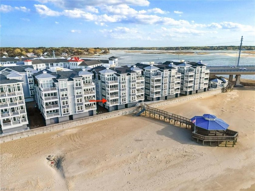 Exceptional waterfront living with sweeping Chesapeake Bay views - Beach Townhome/Townhouse for sale in Virginia Beach, Virginia on Beachhouse.com