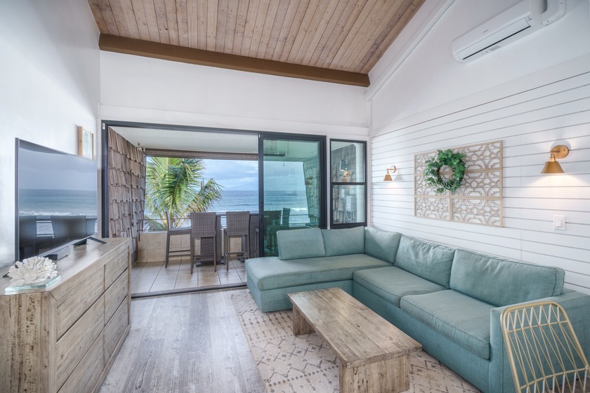 Exceptionally successful, BUSINESS-ZONED vacation rental - Beach Home for sale in Lahaina, Hawaii on Beachhouse.com