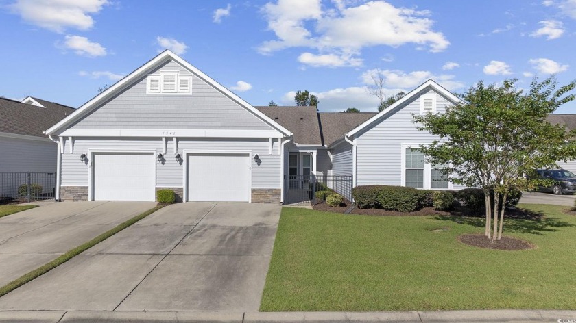 Features a 3 Bedroom, 2 Bath Garden Home. Open floor plan with - Beach Condo for sale in Myrtle Beach, South Carolina on Beachhouse.com