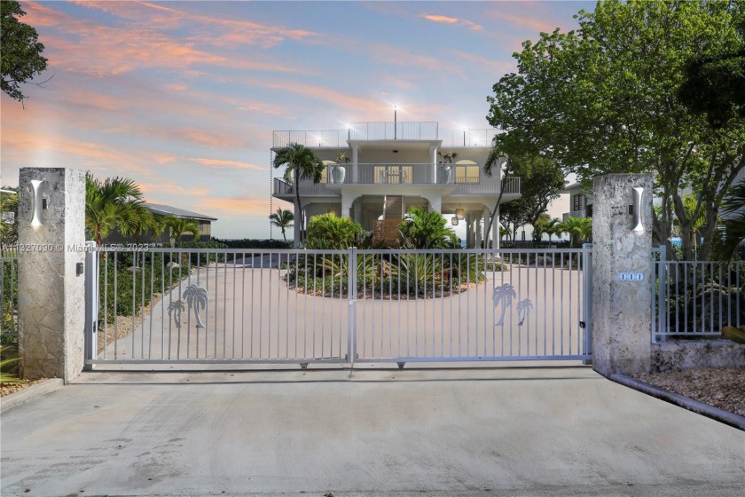 Welcome to Paradise! Take advantage of this newly remodeled home - Beach Home for sale in Key  Largo, Florida on Beachhouse.com