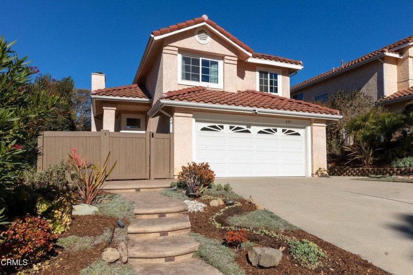 This stunning south-facing Brock Hills hillside home is waiting - Beach Home for sale in Ventura, California on Beachhouse.com