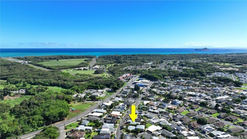 Great single family home investment opportunity with magnificent - Beach Home for sale in Waimanalo, Hawaii on Beachhouse.com