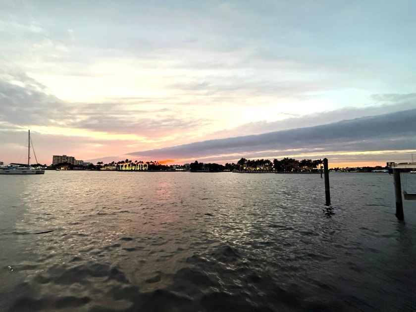 Trade gray winters and state income tax for waterfront views - Beach Condo for sale in Fort Lauderdale, Florida on Beachhouse.com