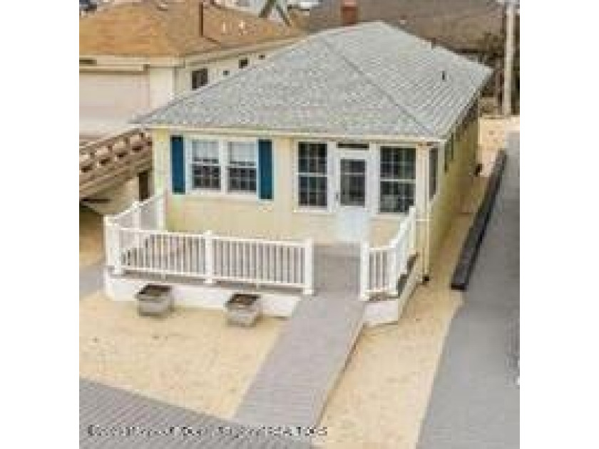 Seller wants an offer!!  Ocean views while you listen to the - Beach Home for sale in Point Pleasant Beach, New Jersey on Beachhouse.com