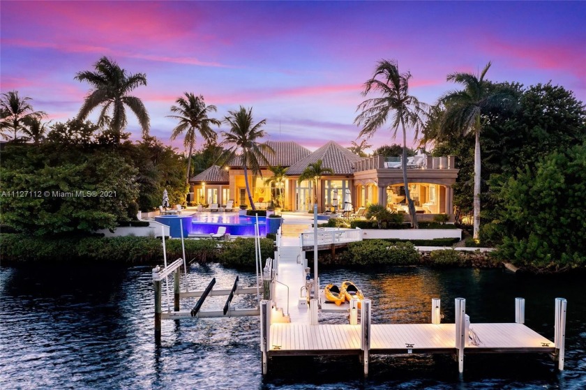 Nestled quietly among the supreme privacy of Jupiter's coveted - Beach Home for sale in Jupiter, Florida on Beachhouse.com