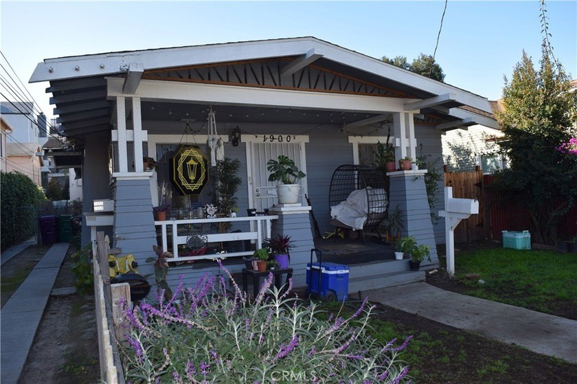 Three unit investment opportunity in Alamitos Beach, just - Beach Townhome/Townhouse for sale in Long Beach, California on Beachhouse.com