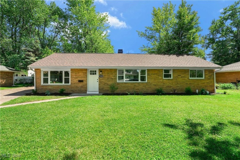 Stylishly Renovated Ranch in Mentor-on-the-Lake!

Welcome to - Beach Home for sale in Mentor, Ohio on Beachhouse.com