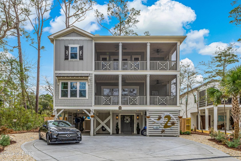 Me trying to keep it sophisticated:
Ah, the majestic seahorse! - Beach Home for sale in Oak Island, North Carolina on Beachhouse.com