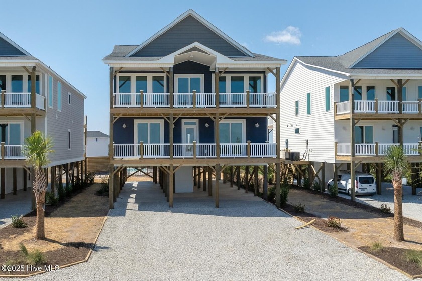Experience the Ultimate Island Lifestyle! Imagine waking up to - Beach Home for sale in North Topsail Beach, North Carolina on Beachhouse.com