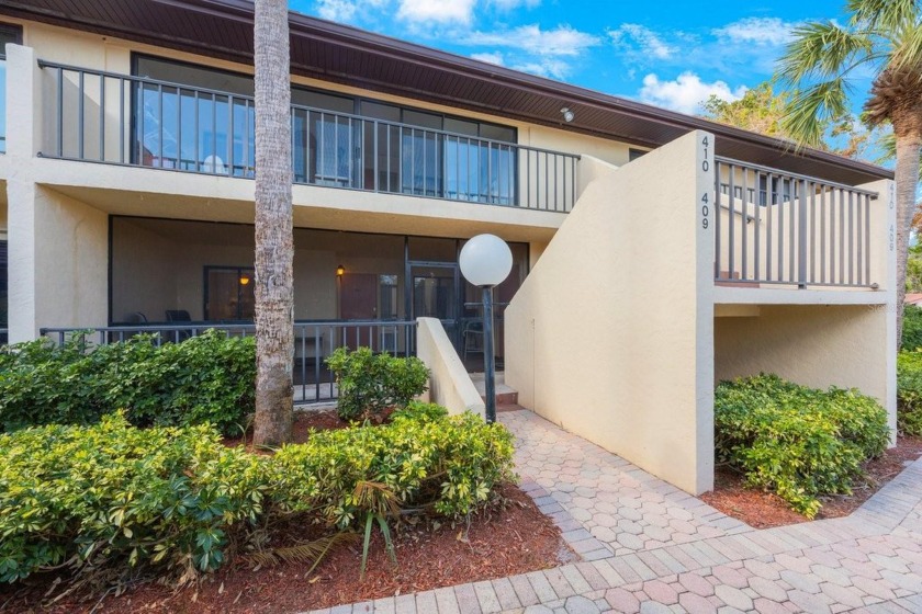 This spacious 2-bedroom, 2 bathroom condo is nestled in the - Beach Condo for sale in Bradenton, Florida on Beachhouse.com