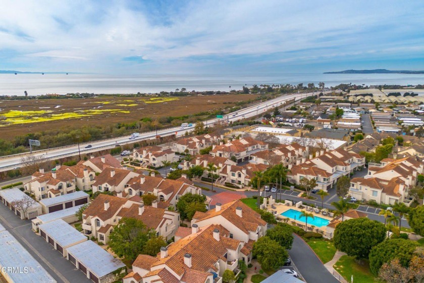 Single-story 2+2 coastal retreat located only a mile from all - Beach Condo for sale in Carpinteria, California on Beachhouse.com