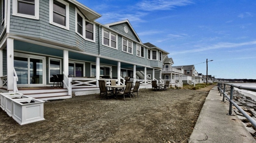 Escape to Long Beach in Rockport. Enjoy seacoast living at this - Beach Condo for sale in Rockport, Massachusetts on Beachhouse.com