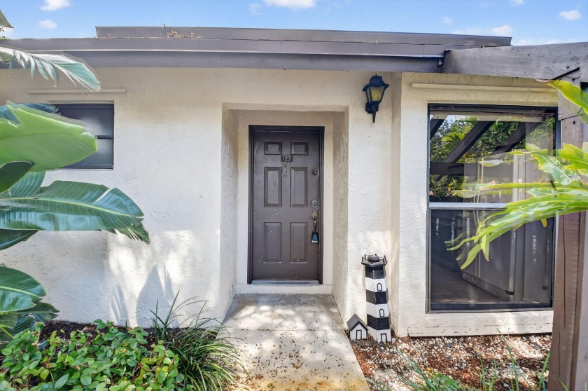 Welcome to this charming villa in the heart of Boynton Beach - Beach Condo for sale in Boynton Beach, Florida on Beachhouse.com