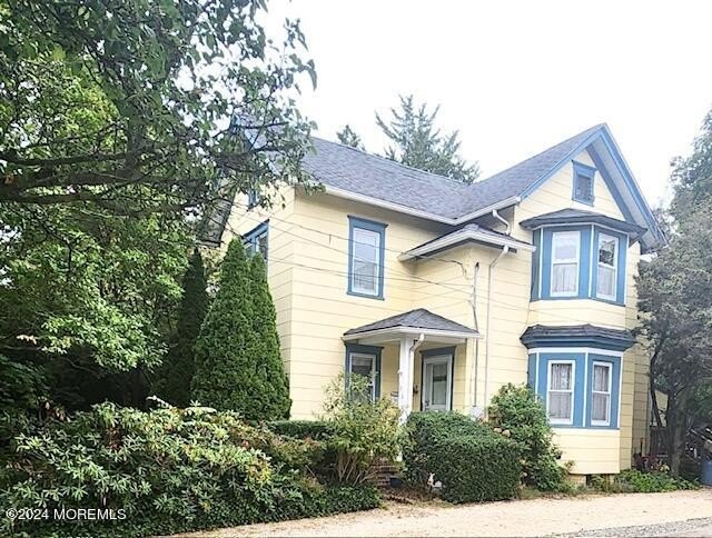 Charming 4 Bedroom, 1.5 bath Victorian Farmhouse w/hardwood - Beach Home for sale in Spring Lake Heights, New Jersey on Beachhouse.com