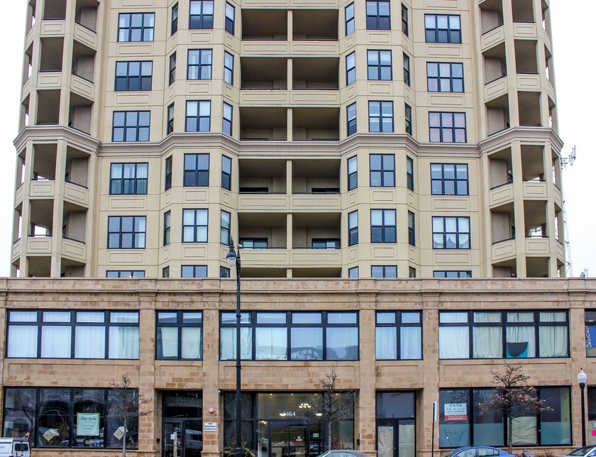 Wonderful 2-bedroom, 2-bath residence offering comfort, style - Beach Condo for sale in Chicago, Illinois on Beachhouse.com
