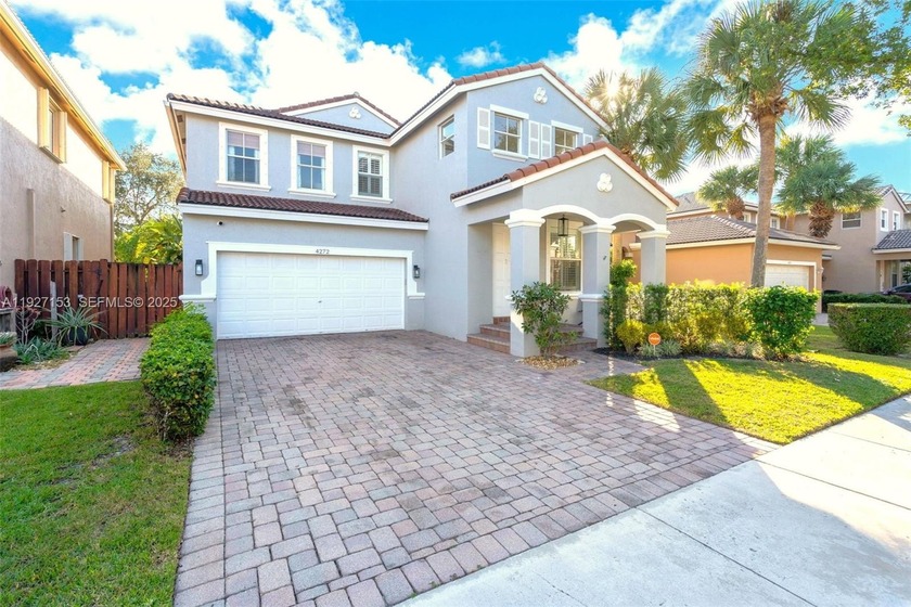 Beautiful 5-bedroom, 3.5-bath home in the desirable Sabal Lakes! - Beach Home for sale in Delray Beach, Florida on Beachhouse.com