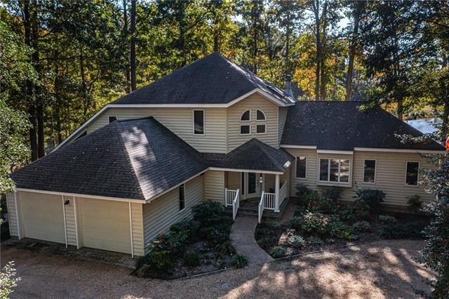 Contemporary waterfront home overlooking the Rappahannock River - Beach Home for sale in Weems, Virginia on Beachhouse.com