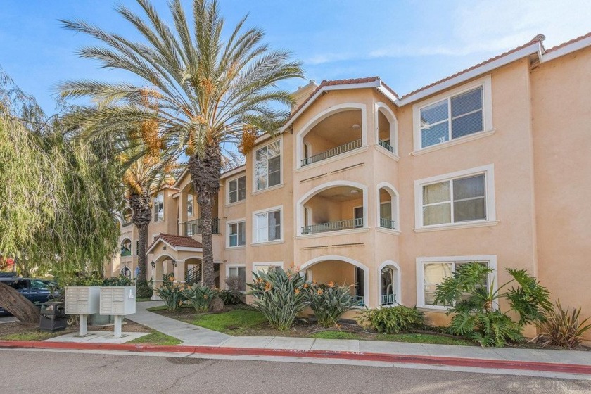 2.5% Assumable VA Loan!!!  Top-Floor Condo with Stunning - Beach Home for sale in Oceanside, California on Beachhouse.com