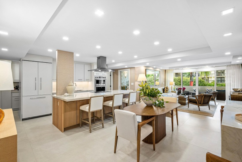 South facing 2 bedroom/2 bath with gorgeous Intracoastal views - Beach Condo for sale in Palm Beach, Florida on Beachhouse.com