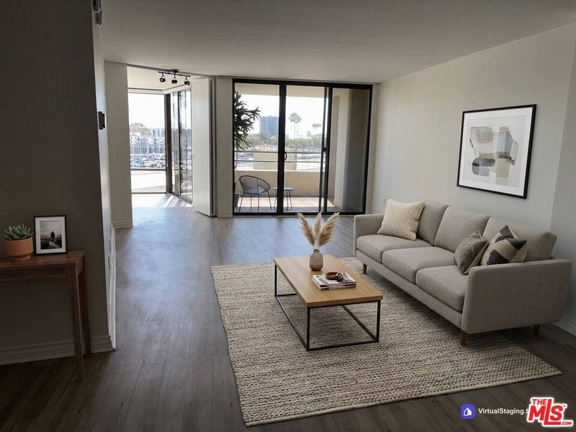 Spacious 1 bedroom, 1 bath condo with fabulous harbor view. This - Beach Condo for sale in Marina Del Rey, California on Beachhouse.com
