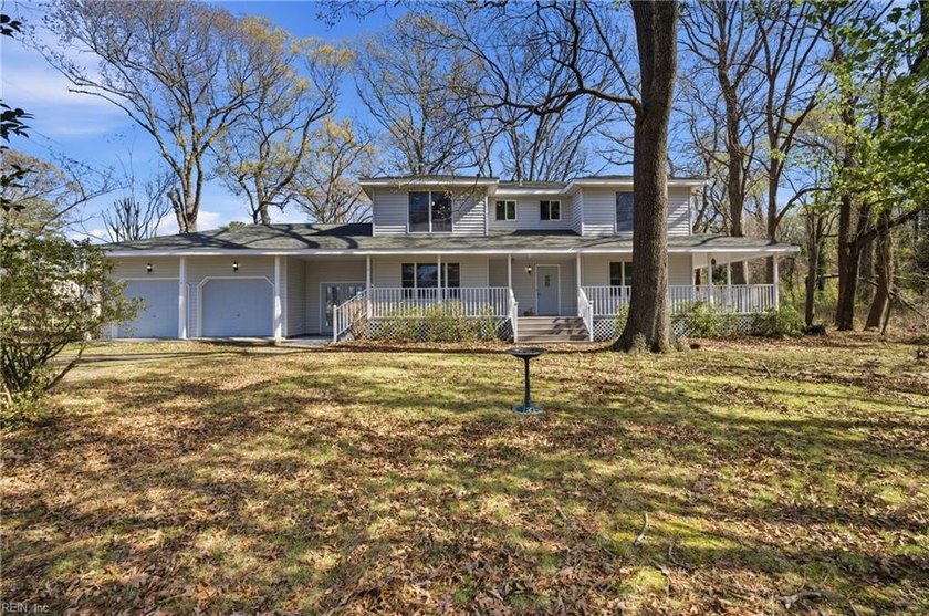 Fantastic opportunity to own a spacious, lovingly maintained - Beach Home for sale in Chesapeake, Virginia on Beachhouse.com