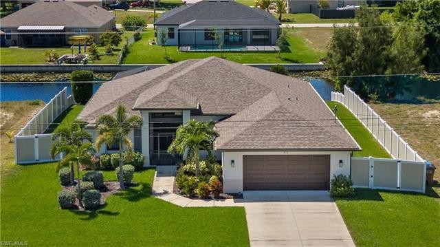 Welcome to your ultimate Florida oasis! Enter into luxury living - Beach Home for sale in Cape Coral, Florida on Beachhouse.com
