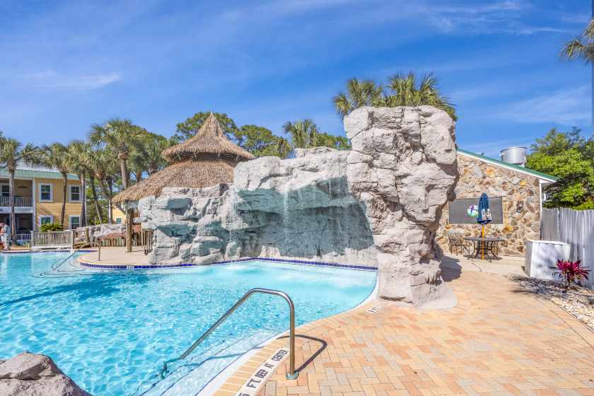 New Owners of Dock Knocker! Brand New Look In Time For Spring - Beach Vacation Rentals in Pensacola, Florida on Beachhouse.com