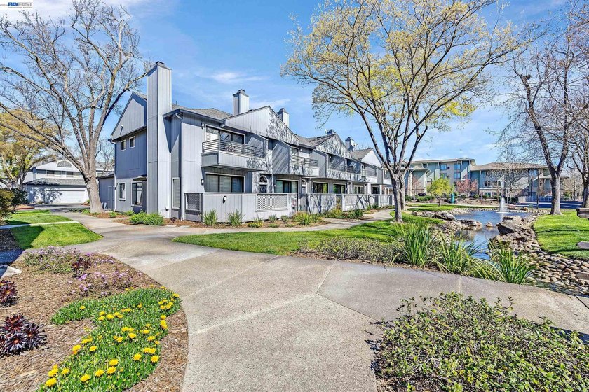 Nestled in the highly sought-after Ellinwood Park community - Beach Condo for sale in Pleasant Hill, California on Beachhouse.com