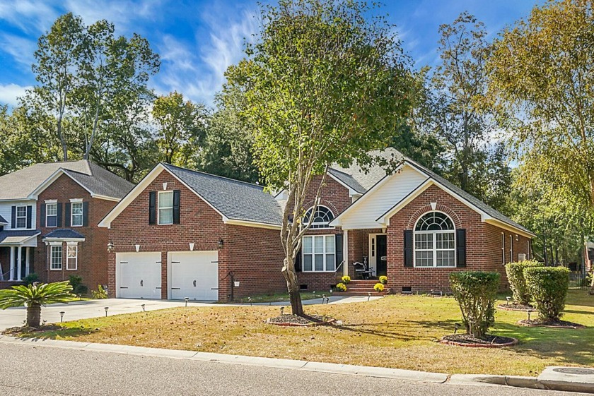 Don't miss your chance to experience this breathtaking home in - Beach Home for sale in North Charleston, South Carolina on Beachhouse.com