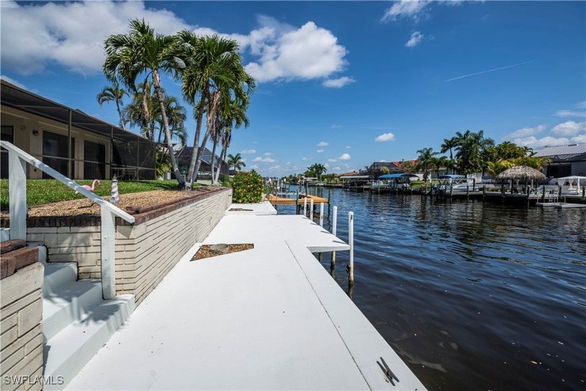 $5,000 towards buyer closing costs PLUS 2025 NEW A/C! Boater's - Beach Home for sale in Cape Coral, Florida on Beachhouse.com