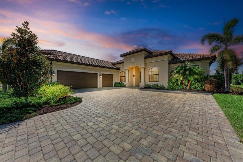 Are you ready to elevate your lifestyle? This stunning golf - Beach Home for sale in Lakewood Ranch, Florida on Beachhouse.com