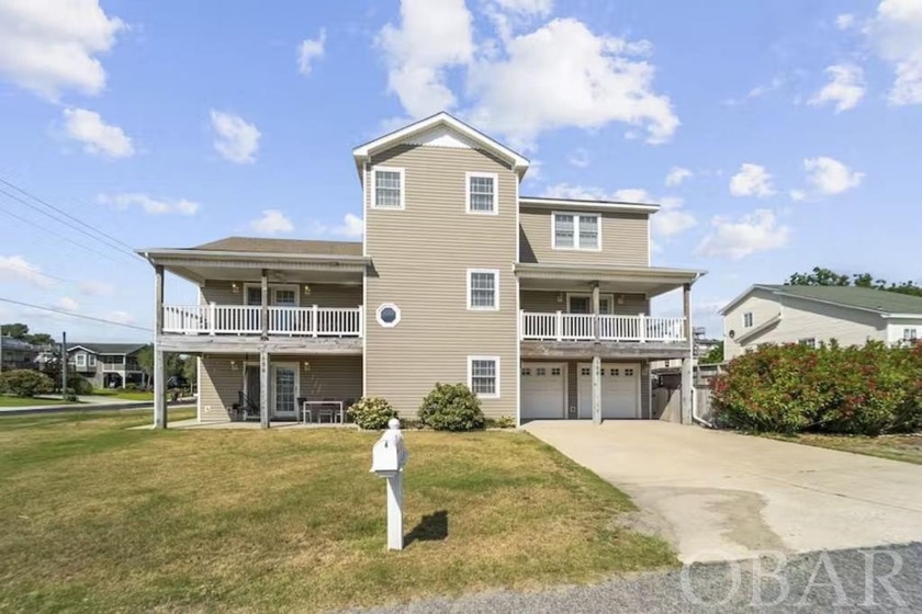 Spacious 3500 SQFT 4 BR 4.5 BA home with pool and hot tub that - Beach Home for sale in Kill Devil Hills, North Carolina on Beachhouse.com