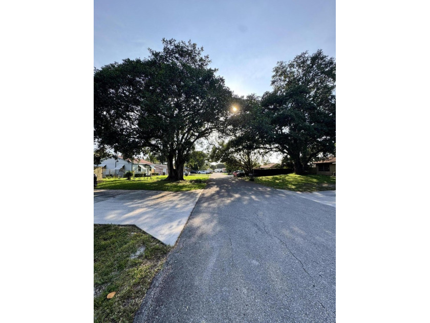 Beautiful and versatile property located in a quiet no-HOA - Beach Home for sale in Lake Worth, Florida on Beachhouse.com