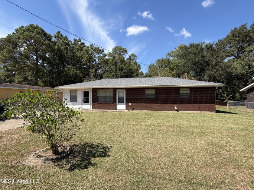 Charming Brick Home in Pascagoula This 4-bedroom, 1-bathroom - Beach Home for sale in Pascagoula, Mississippi on Beachhouse.com
